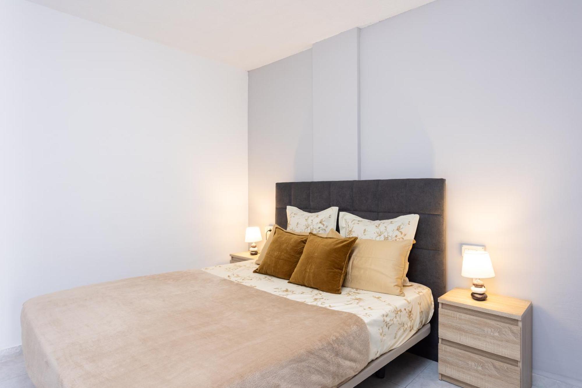 Classbnb - Three Spacious Apartments 150M From The Las Americas Promenade Арона Екстериор снимка